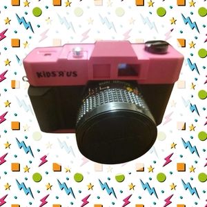 Kids R Us 35mm Film Camera ULTRA RARE HTF incl. Cap & Original Case Pink/Black